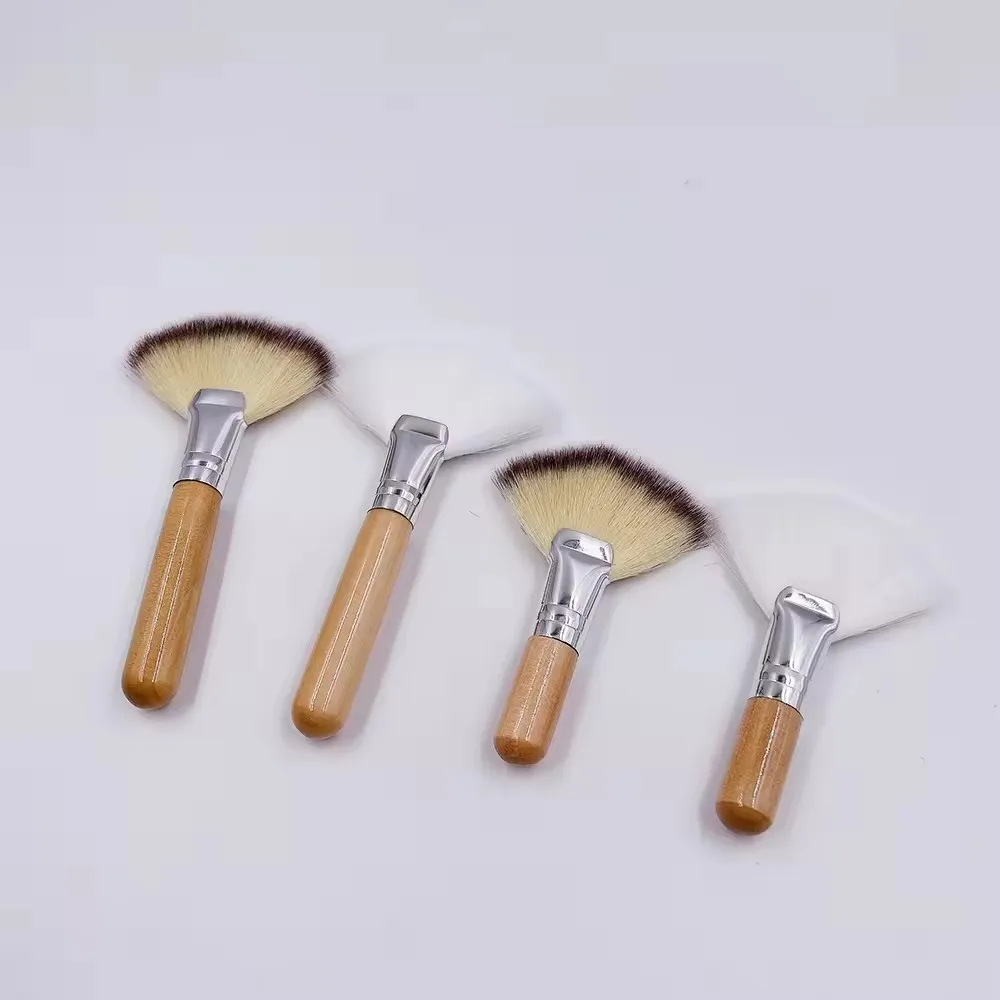 Mini Zachte Schoonheidsspecialiste Schoonmaakmiddel Cosmetische Houten Handvat Synthetische Vezel Ventilator Make-Up Borstels Make-Up Tools & Accessoires Voor Gezichtsbehandeling