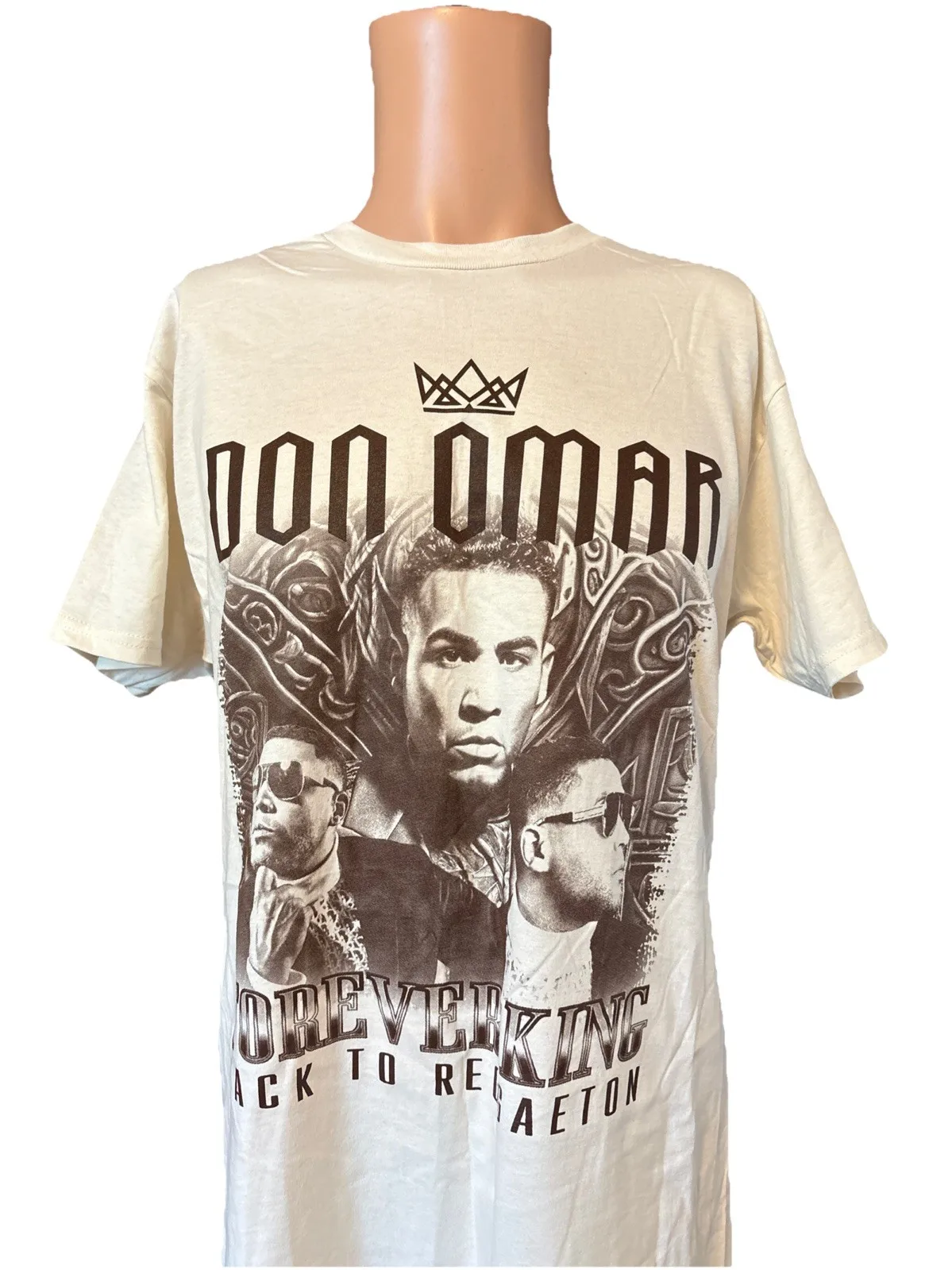 Camiseta Don Omar Forever King Back To Reggaeton Tour, talla mediana