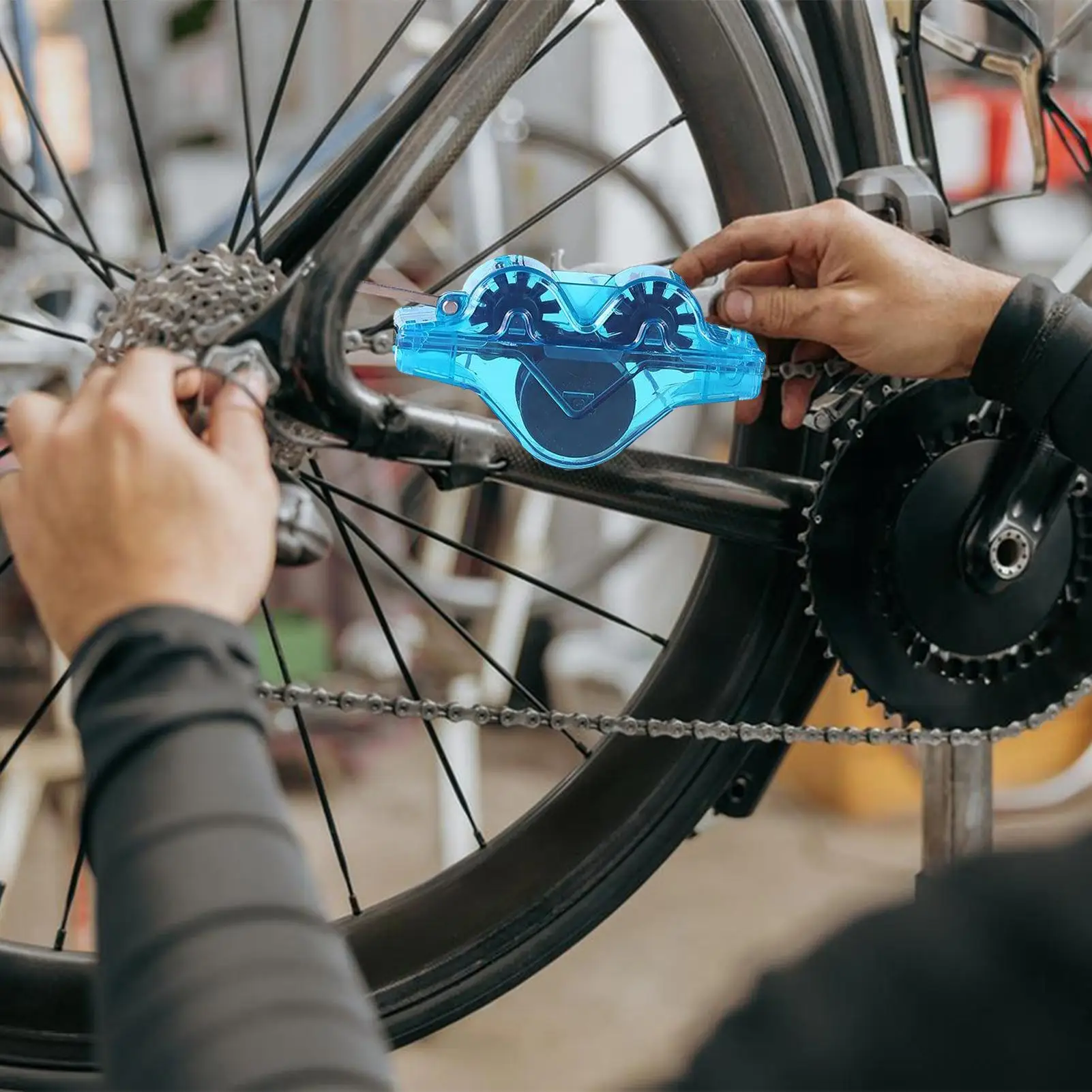 Cycling Cleaning Kit Bike Cleaning Kit with Chain Scrubber Cleaning Supplies Degreasing Bike Accessories for Cyclists Riders