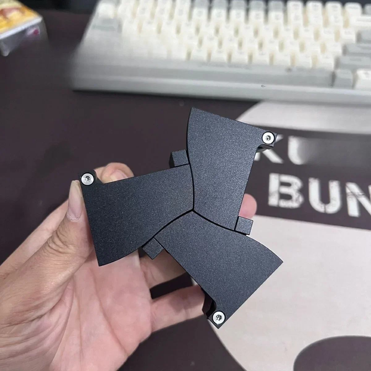 1PC segreto creativo cubo di Rubik proposta anello regalo scatola di immagazzinaggio ruotabile strumento
