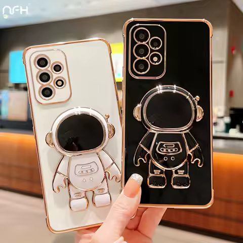 Luxury Astronaut Stand Phone Case For Samsung Galaxy S20FE S21 Plus S22 S24 S25 Ultra A12 A13 5G A52 A53 A55 F12 Plating Cover