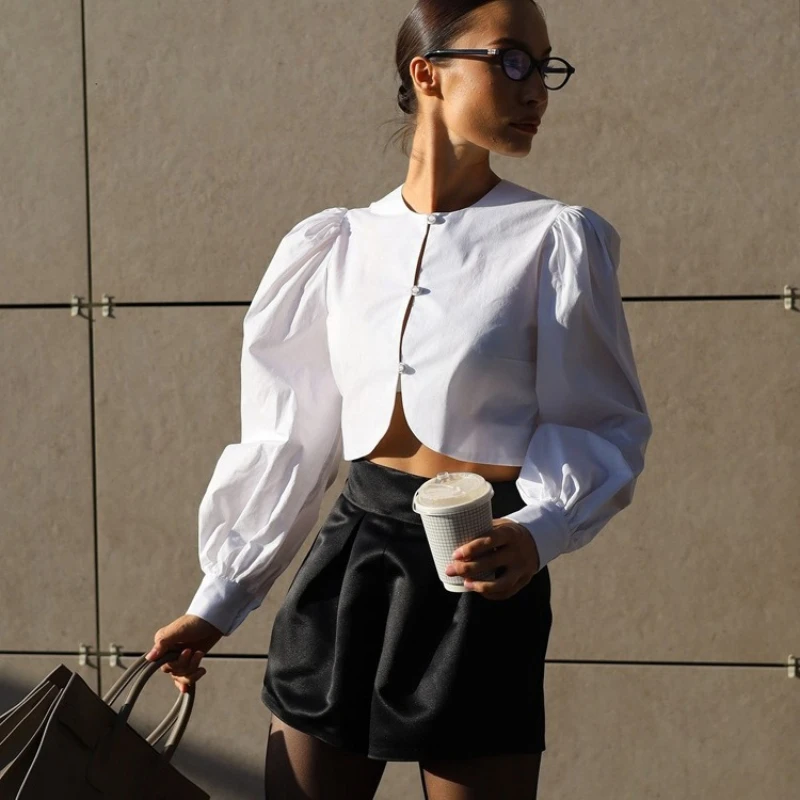 

TARUXY Stylish Single-Breasted Cardigan Women's Commuting Crew Neck Long Sleeve Button Cropped Top Spring Summer Casual T-Shirt
