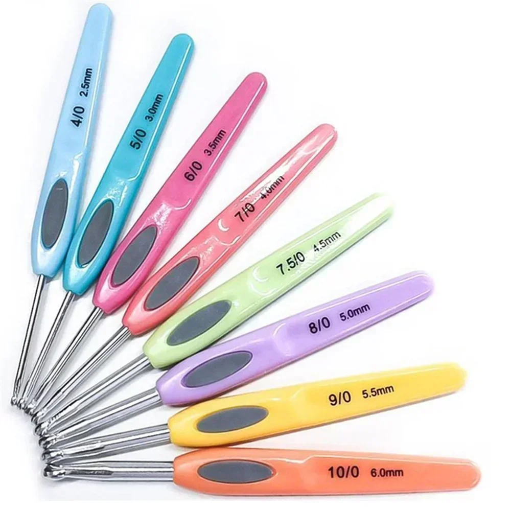 Delysia King  8 pcs/set of colorful soft plastic handle sweater crochet needle set 2.5-6mm