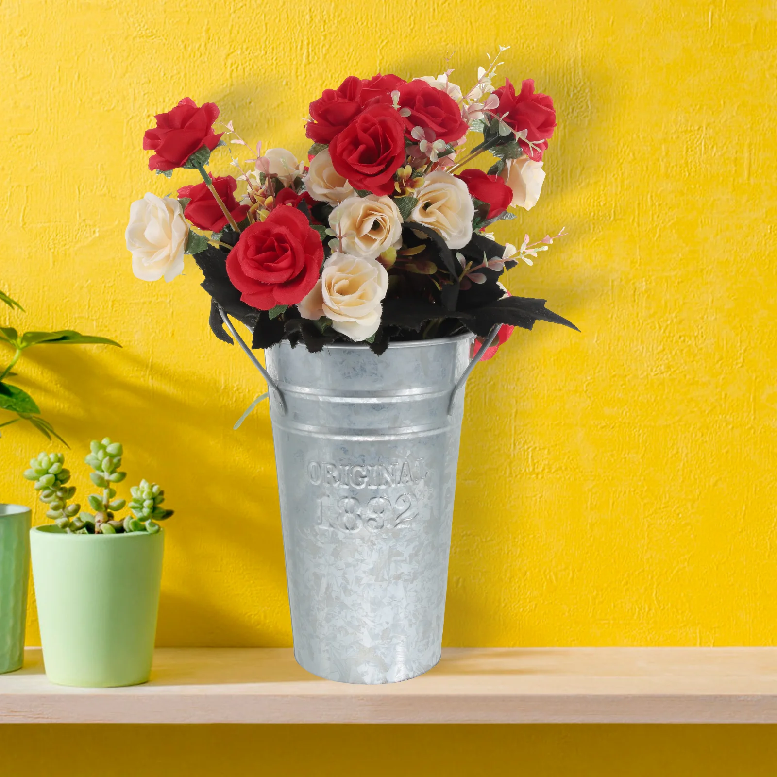 

2pcs Iron Retro Flower Bucket Vase For Home Balcony Garden Decor Plant Pot Metal Succulents Container Floral Arrangement Holder