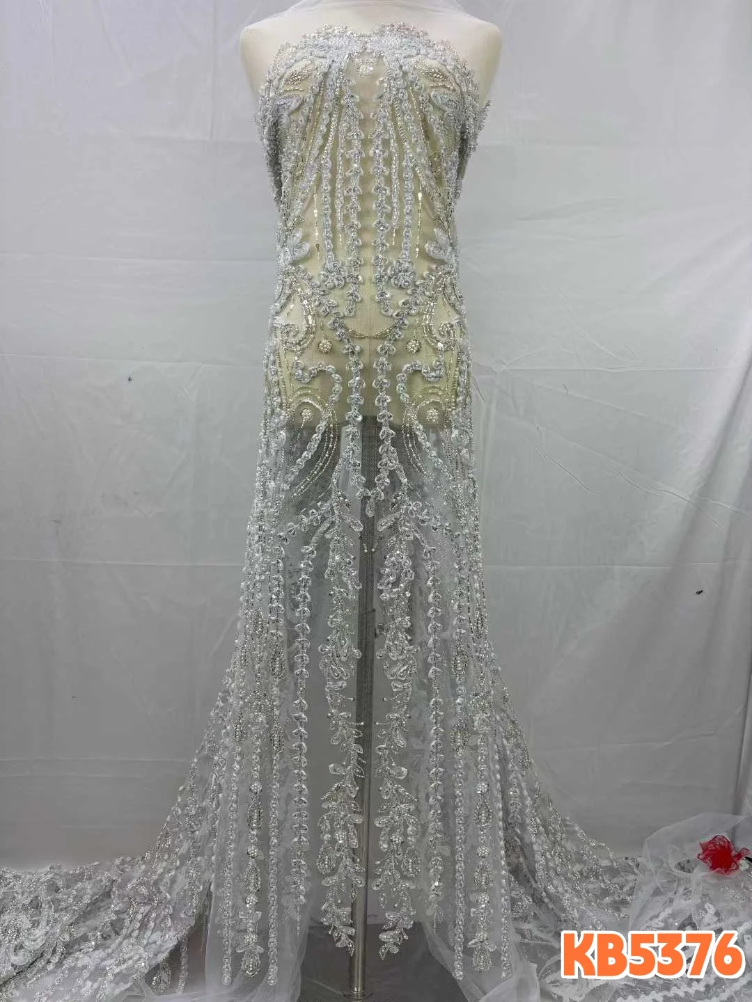 

Ткань с бисером и пайетками, роскошная эластичная сетчатая ткань для платьев, кружевные ткани, французская сетчатая ткань с бисером, кружевная ткань для африканских нарядов, 5 ярдов, KB5376