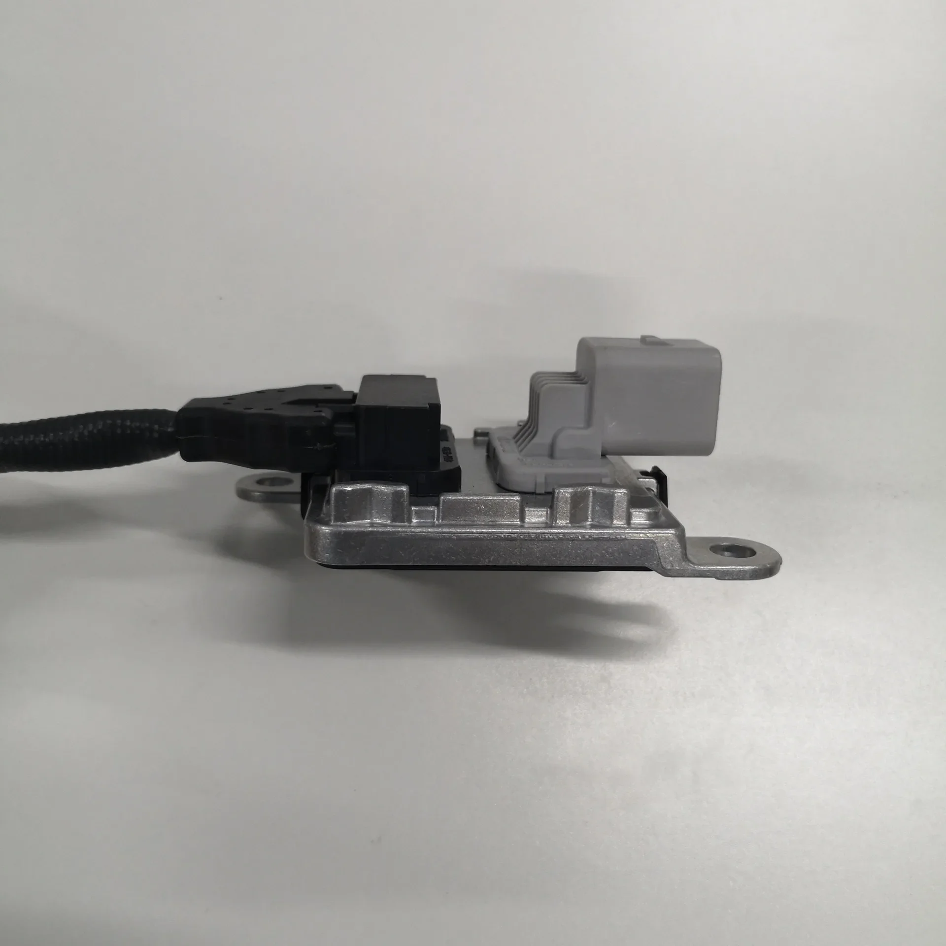 Sensor de exaustão do sensor de nitrogênio e oxigênio do caminhão DZ 109689