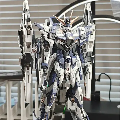 Iron Starry Sky Green Star Zero Model Kit Action Figure - MG Assembly Toy Collectible with Alloy Skeleton Ready Stock