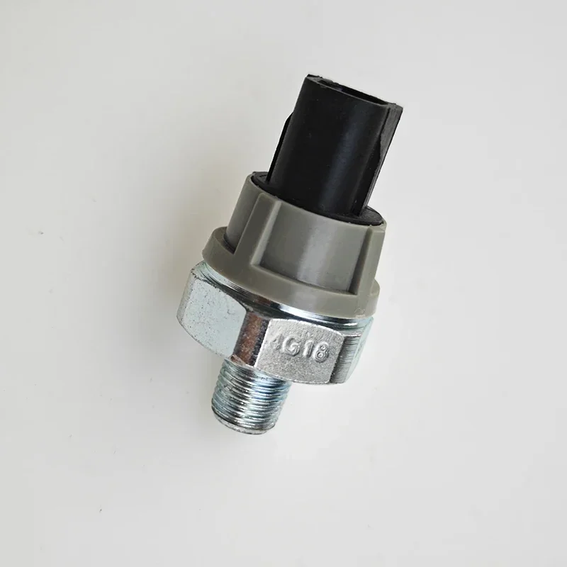 Oil Pressure Sensor Switch for 2009-2013 Geely Emgrand EC7 RV 718 715 Oil Sensing Plug Car Accessories