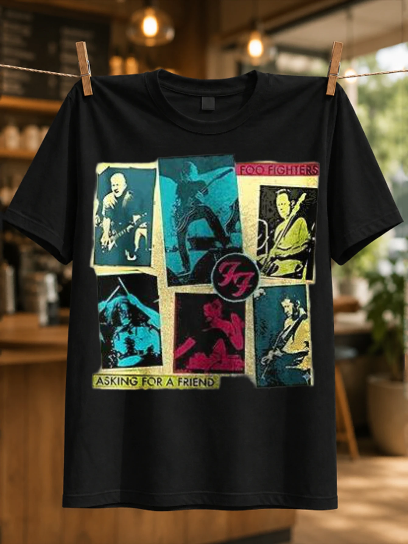 Foo Fighters Asking For A Friend, collage de panneaux de musiciens aux couleurs vives et style circulaire FF, t-shirt unisexe