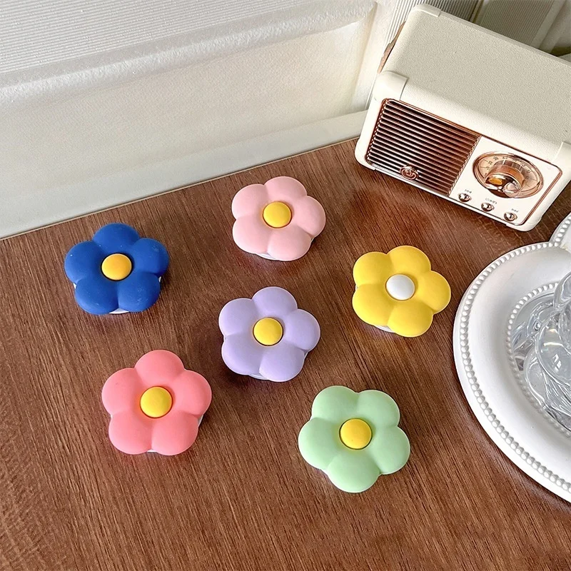 

Korean Fresh Flower Universal Finger Ring Holder olding Phone Holder Smartphone Grip For iPhone Samsung Huawei