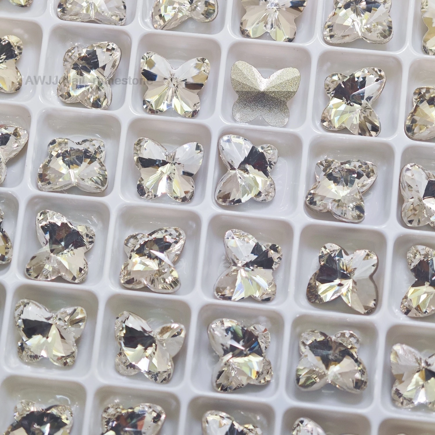 7 x 8 mm schmetterlingsförmige, spitze Unterseite, zum Aufkleben, glitzernde Strasssteine, hochwertig, für Nägel, Kleidung und Heimwerkerarbeiten
