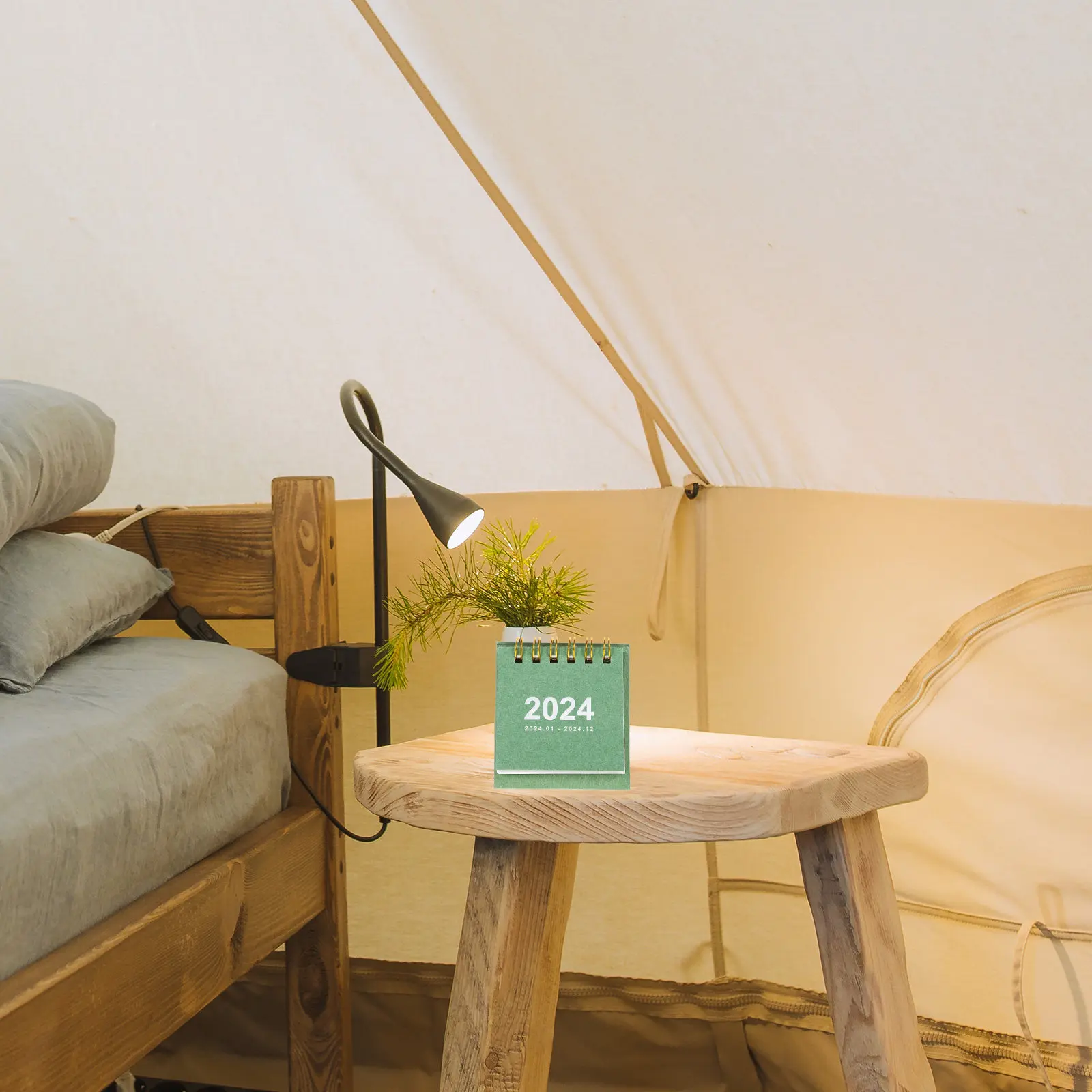 

Мини-настольный календарь на 2024 год, ежемесячный календарь из плотной бумаги, настольный перекидной планировщик для дома и офиса, для ежедневного использования, декоративный
