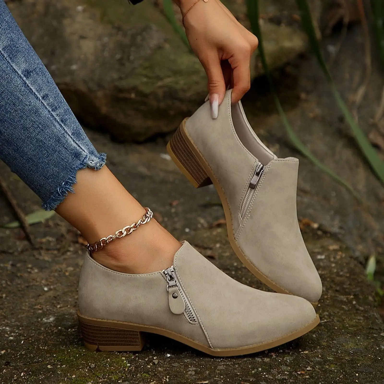 أحذية نسائية أحذية عمل بنمط عصري بكعب سميك وأصابع مدببة ربيع الخريف نعل عميق أحذية بمقاسات كبيرة 2025 #4