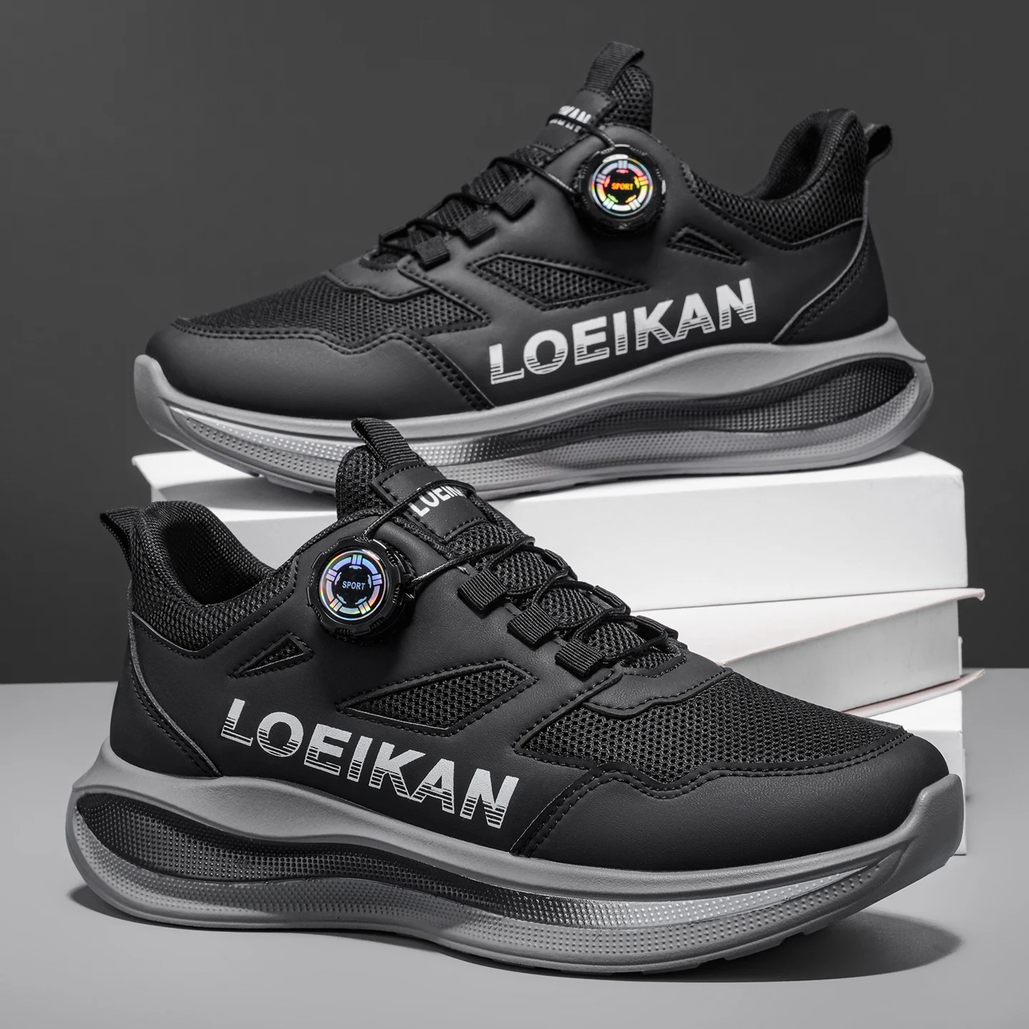 Men's All-Season Outdoor Casual Hiking Shoes, Comfortable and Breathable, Featuring a Twist Buckle Design.