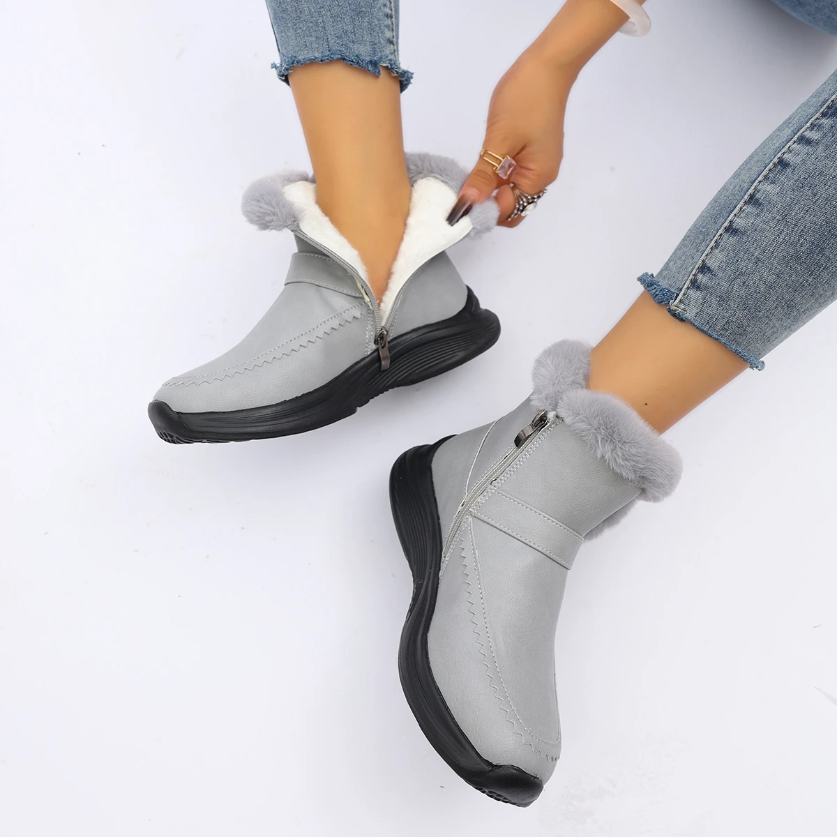 2026 Winter Neue Mode Damenstiefel Verdickte Warme Baumwollschuhe Wildleder Dickbesohlte Rutschfeste Damen-Sneaker Lässige Schneestiefel – Detail 20
