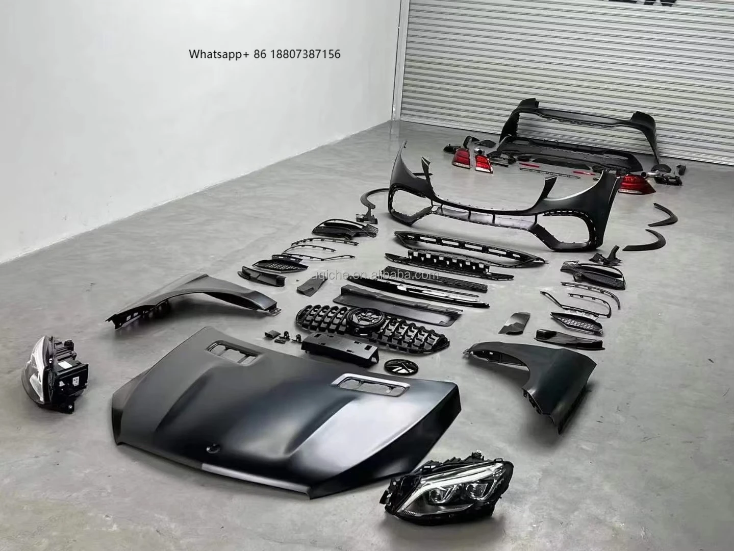 

Комплект обвеса для Mercedes-Benz GLE63 (2021) — обновление для моделей ML (2012-2015) с идеальной совместимостью: капот, решетка радиатора, передний и задний бамперы. Высокое качество.