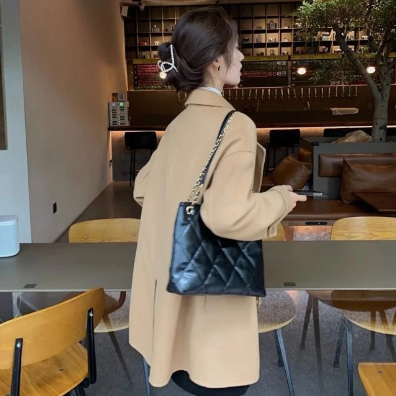 Women High-Grade Large Size 4xl Woolen Coat 2023 New Winter Female Temperament Mid-Length Thickened Solid Color Casual Outwear