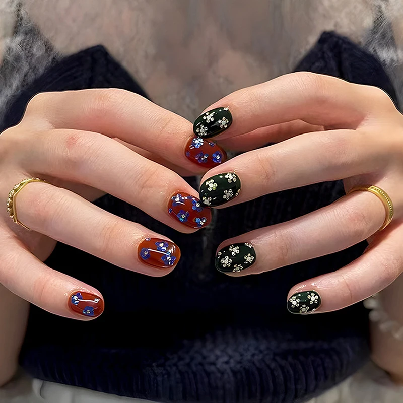 24/30 個入りミディアムフェイクネイルセット、ジェリーグルー付き、グラデーションフレンチプレスオンフェイクネイル、エレガントスタイルネイル、フルカバーウェアリングフェイクネイル