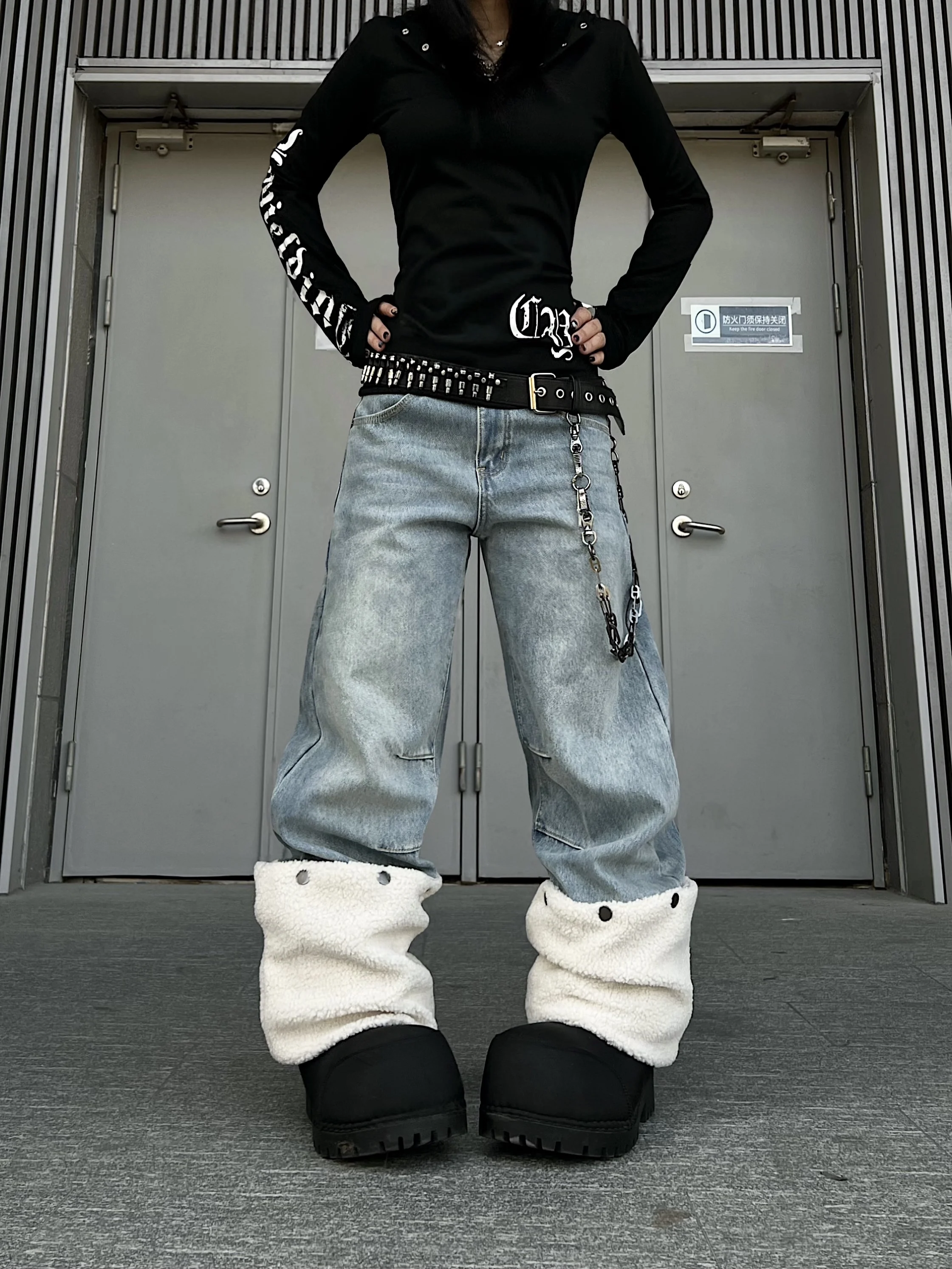 

American Style Detachable Fleece Lined Thick Wide Leg Jeans Knife Casual Loose Fit Jeans for Men And Women