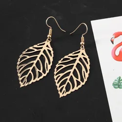 Hollow Out Leaf Drop Earrings for Women Trendy Metal Hook Earrings Vintage Golden Silver Color Dangle Earrings Brief Jewelry