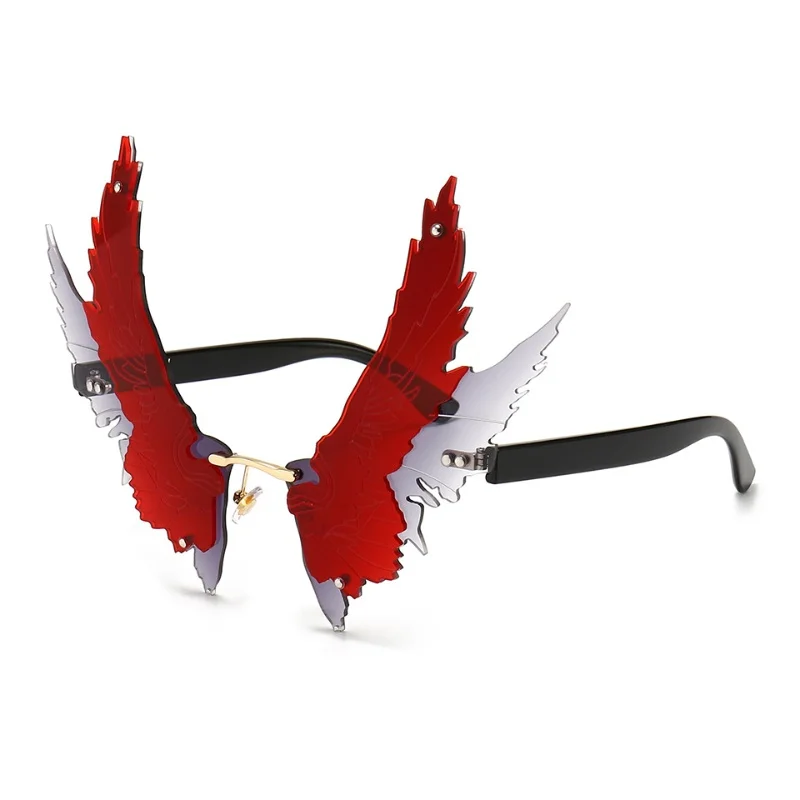 

5358 Cosplay Unisex Stylish Sunglasses with Eagle-wing Design: Ideal for Street Photography & Funky Parties