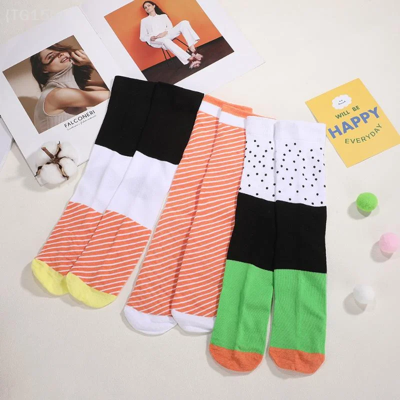 Set regalo di calzini divertenti Harajuku (3 paia) - Y2K Cotone a canna alta con motivo sushi salmone per tutti i giocatori