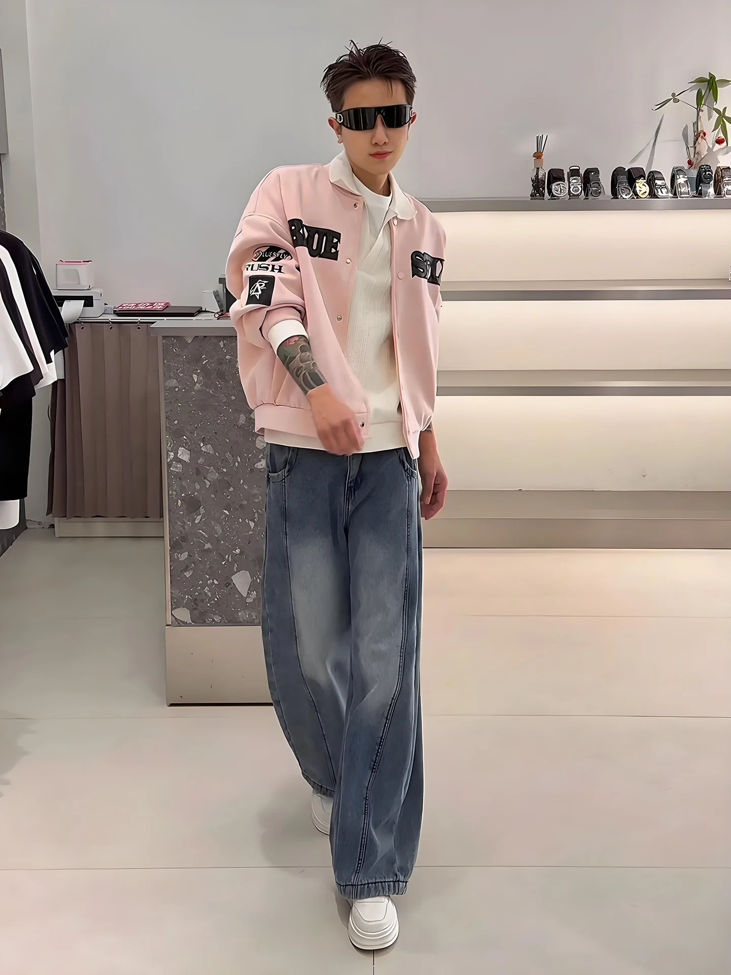 

Мужские джинсы Cleanfit с высокой талией, весна-осень, американский стиль, прямые брюки, с дизайнерскими вставками, эффект потертости