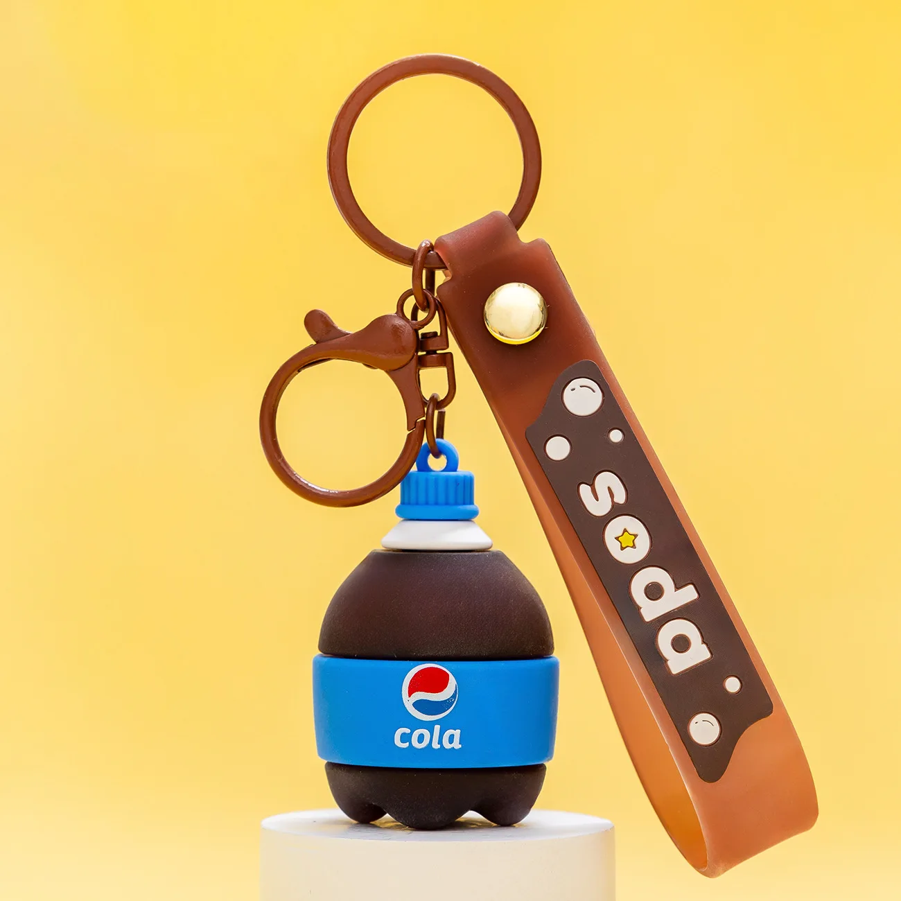 Cute Chubby Drink Bottle Key Chain Cartoon Coke Sprite Fanta Personality Soda Bottle Car Backpack Pendant Keyring Jewelry Gift