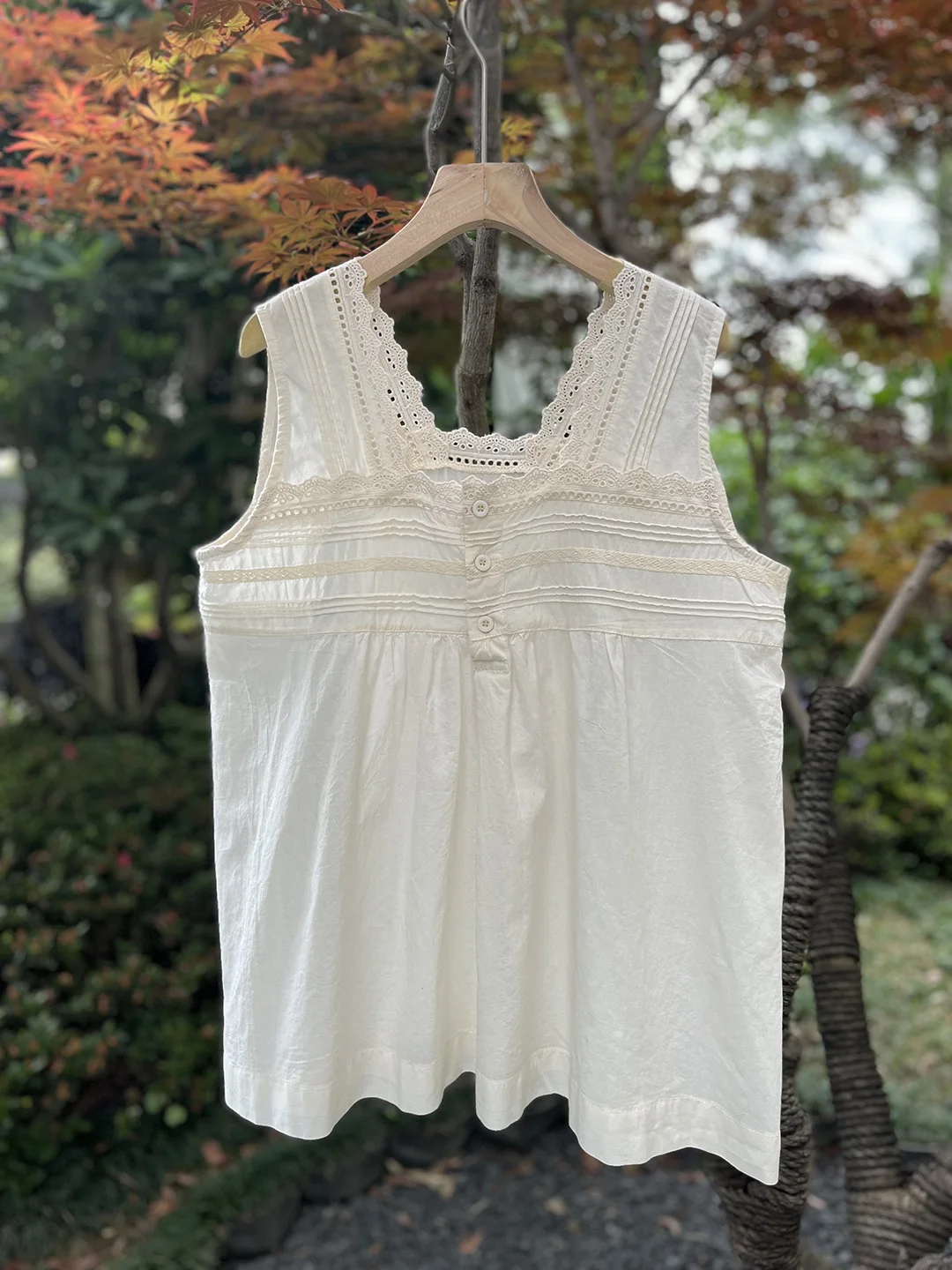 Nuovo Top Estivo Dolce e Morbido con Pizzo, Vestibilità Ampia, Plissettatura a Fisarmonica, Spalline Larghe, in Misto Cotone, Canotta da Donna