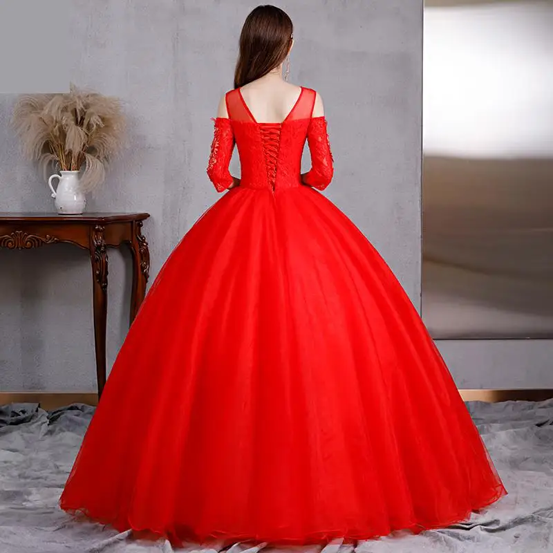 Aangepaste rode Quinceanera-jurken Elegante gezwollen galajurk met mouwen Zoete kanten applique Kralen vestido de debutante