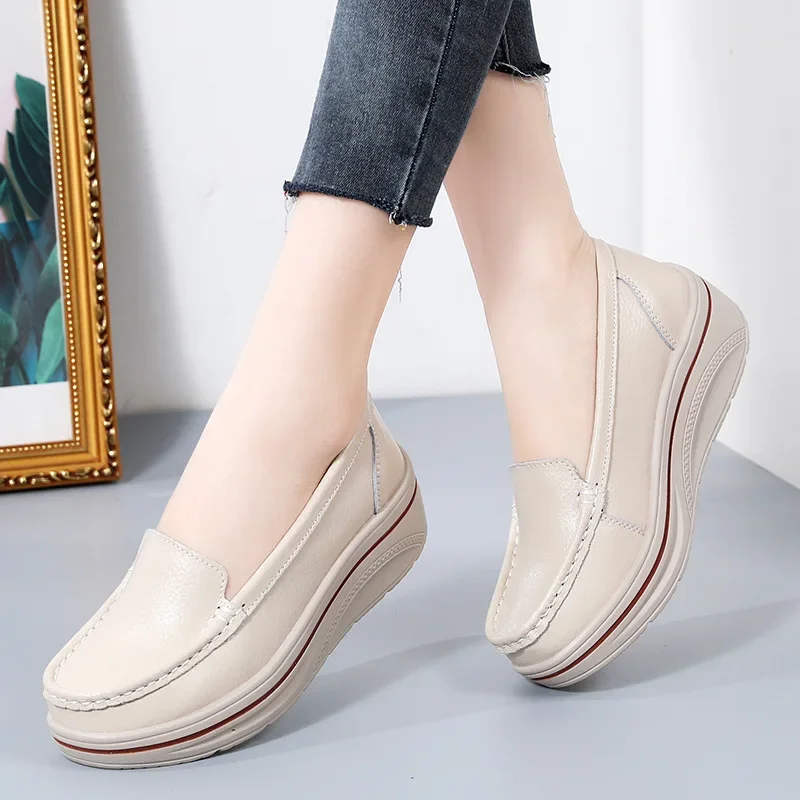 Spring Autumn Women Flats Platform Loafers Ladies Leather Comfort Wedge Moccasins Orthopedic Slip On Casual Shoe plus sizes