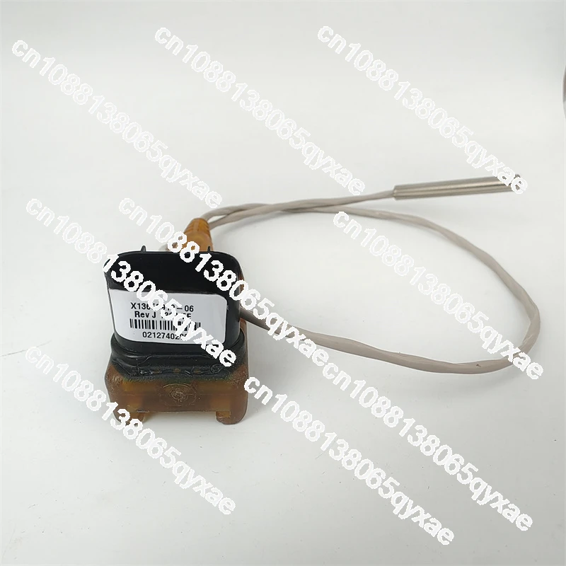 Free Shipping New Central Air Conditioning Temperature Sensor SEN01960 X13650910060 Chiller Parts Refrigeration Compressor Parts