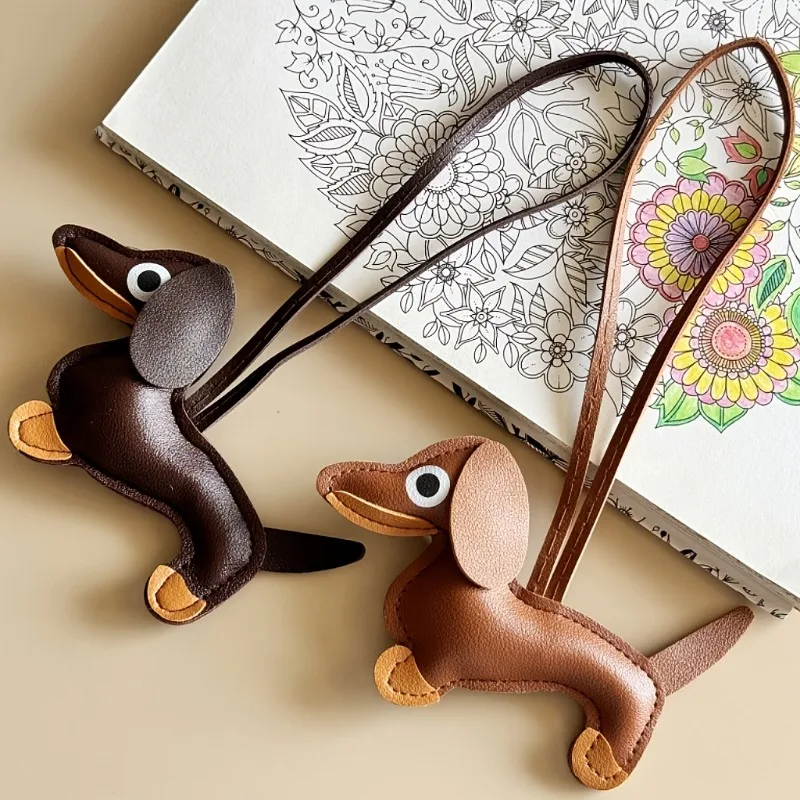 Dachshund Keychain PU Leather Cute Dog Charm with Detachable Strap, Multifunctional Phone Case Car Keyring, Pet Lover Gift