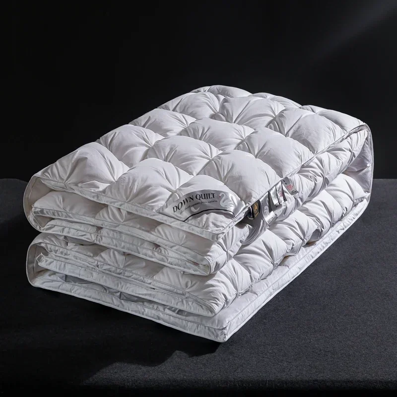 100% pure cotton goose down comforter, five-star hotel down comforter, winter thick comforter, spring and autumn comforter