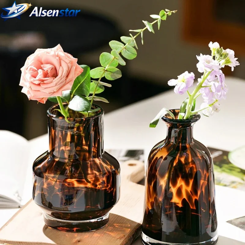 

Luxury glass floral decoration home model room high-end leopard print floral decoration living room decoration