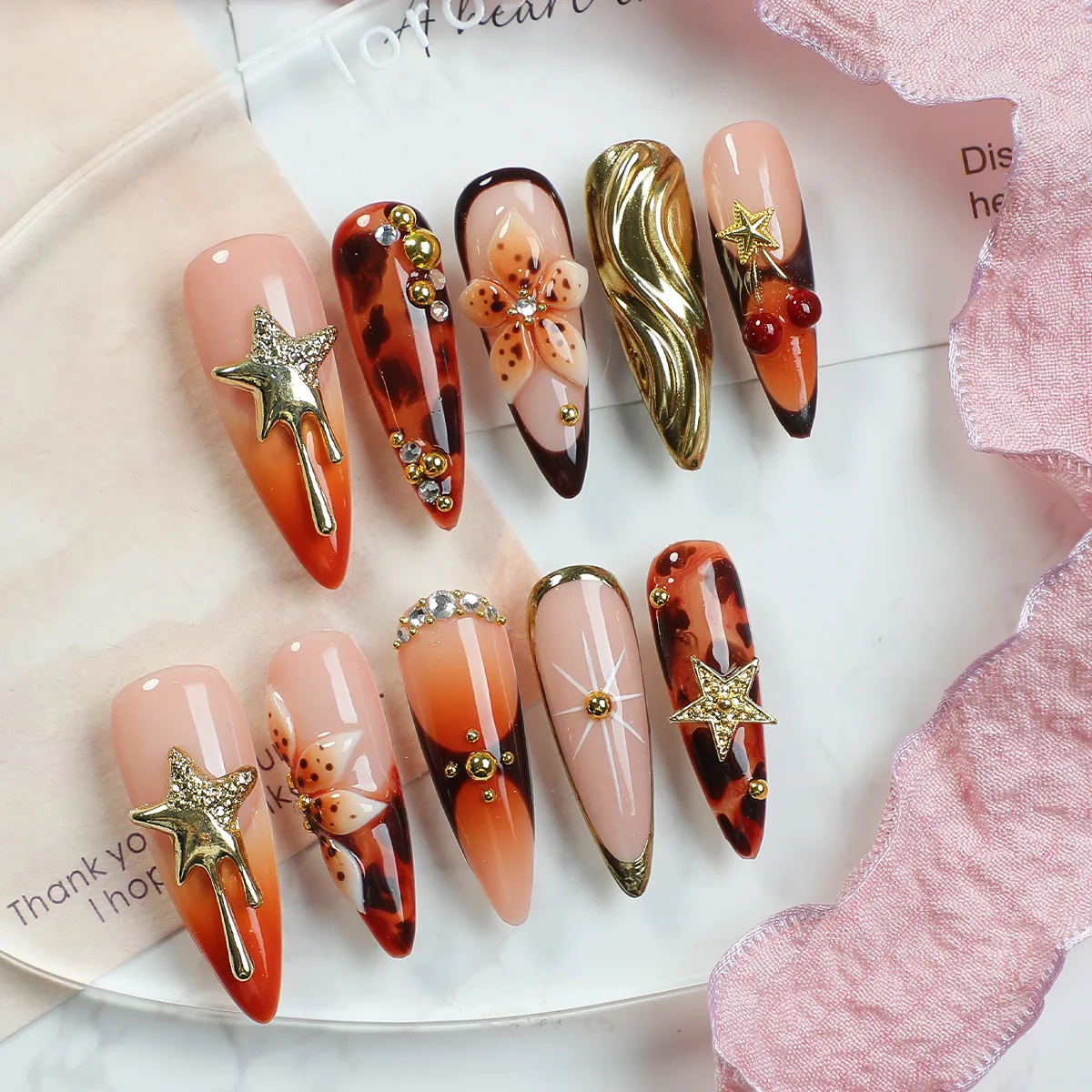 

VITAGWX 10pcs Handmade Press on Nails High Quality Almond Nail Tips Brown Star Nail Art Women False Nails Decorated Fake Nails