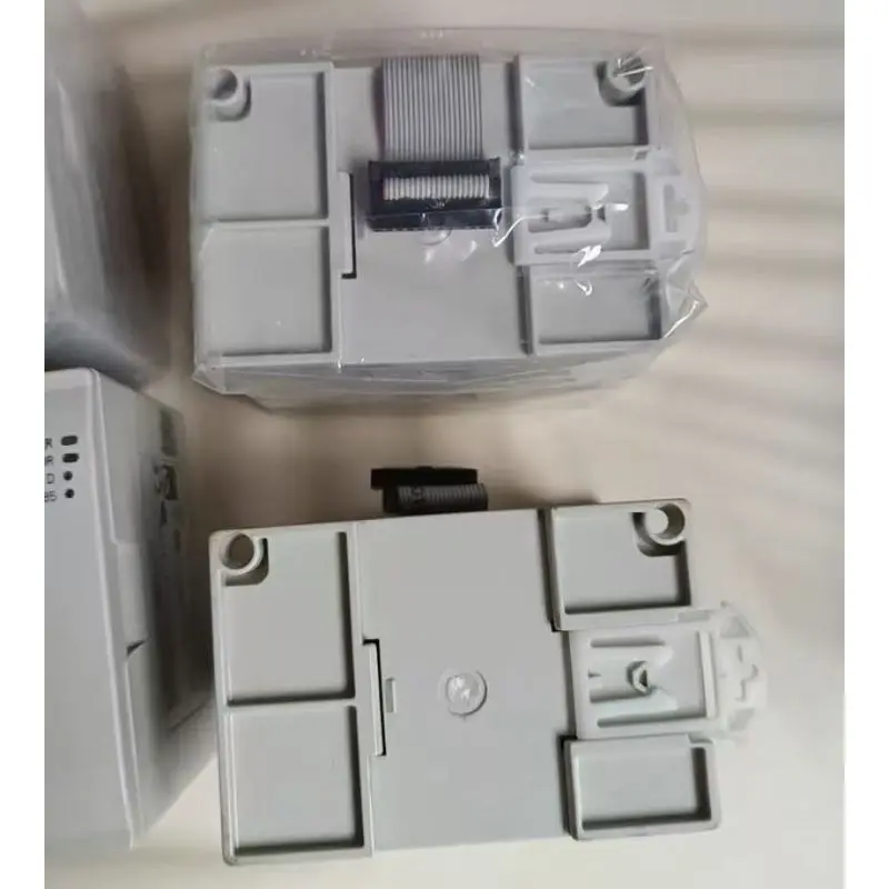 Teste do módulo PLC DVP08TC-H2 de segunda mão OK, entrega rápida