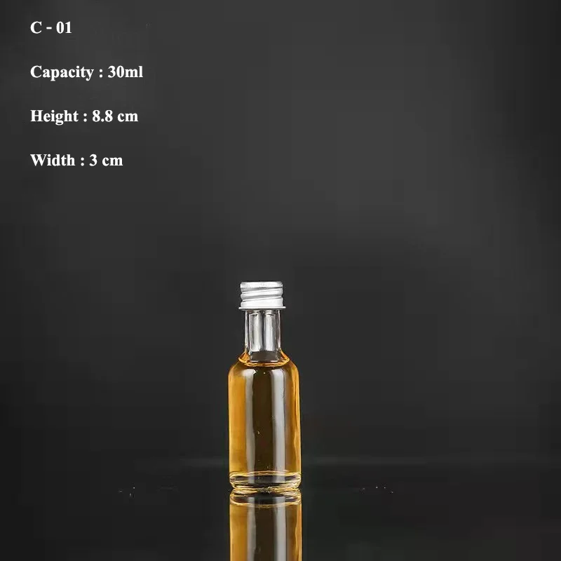 Cute mini style 50ML lead-free barware whiskey decanter glass bottle outdoor party wine glass decanter for Liquor Scotch Bourbon