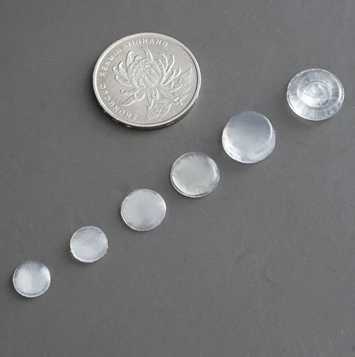 สติกเกอร์ซิลิโคนแบบมีกาวในตัว โปร่งใส ซิลิโคนเนื้อนุ่ม แผ่นกันลื่นสำหรับมือจับประตู ป้องกันการกระแทก