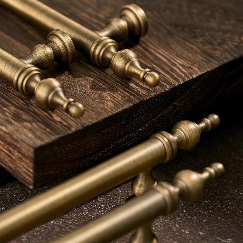 Antique Brass Kitchen Cabinet Handle European Style Vintage Luxury Bronze Cupboard Pull Furniture Wardrobe Dresser Drawer Knob