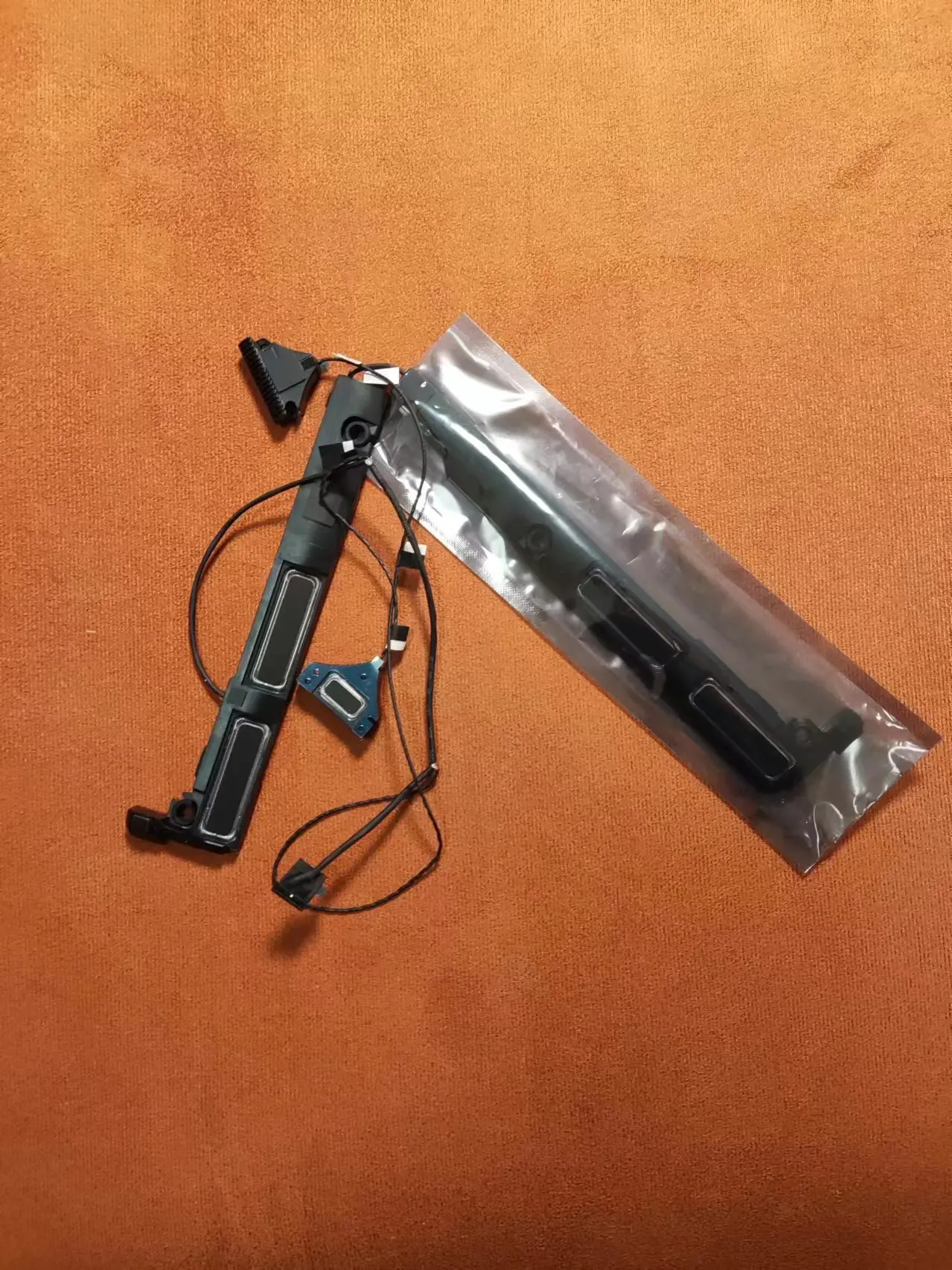 

For Dell Alienware x16 R1 Speaker, Audio, Built-in Speaker IDP60 Speaker 3G5FN