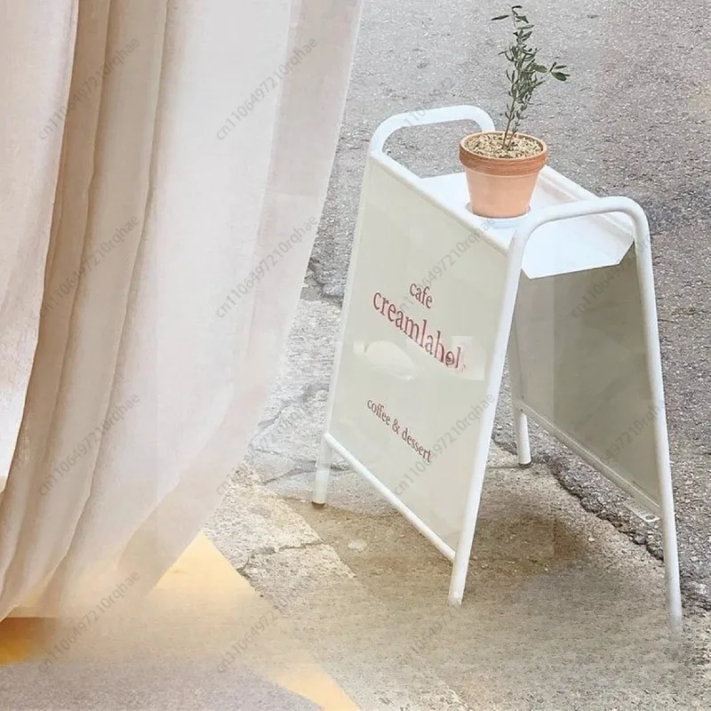 

Floor-to-Ceiling Vertical Wrought Iron Display Stand – Korean Style Billboard for Coffee Shops/B&Bs (Outdoor)