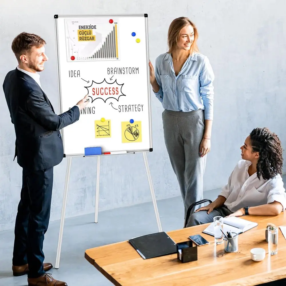 حامل سبورة بيضاء مغناطيسي ثلاثي القوائم بارتفاع قابل للتعديل، لوح مسح جاف 36 × 24، حامل عرض مع 6 مغناطيسات، ممحاة، وقلمين