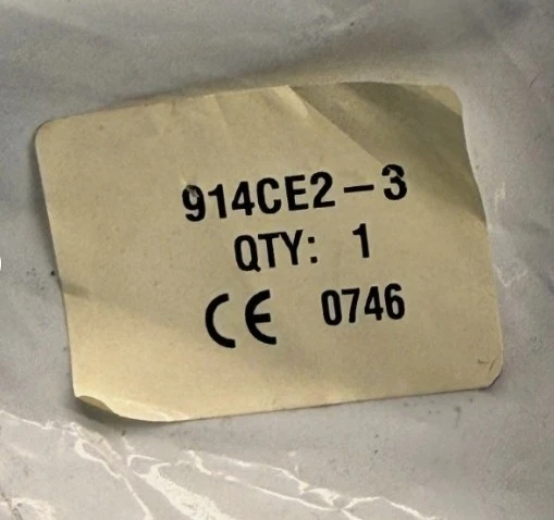 

Абсолютно новый оригинальный концевой выключатель 914CE2-3 914CE2 3. Быстрая доставка.