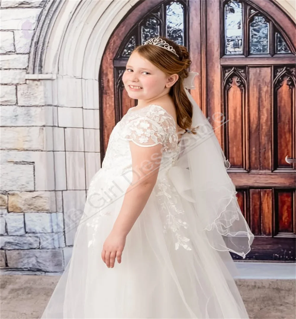 สีขาวElegantดอกไม้สาวชุดตาข่ายแขนสั้นลูกเรือคอสําหรับFirst CommunionวันเกิดParty Junior Bridesmaid Dress