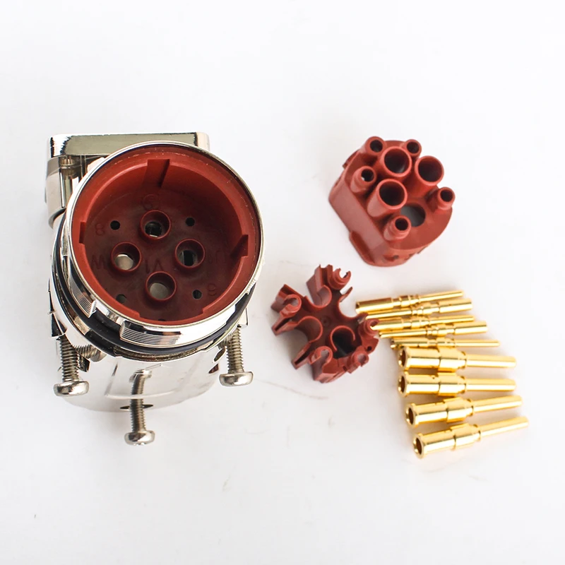 

RLS1200-M40-3+5+PE-DZ with 9pin power connector for servo motors Protection against the tide