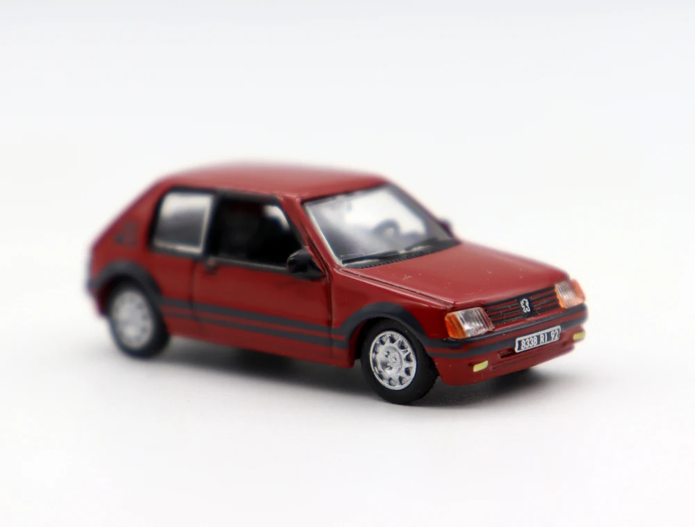 Nuovo 1 87 PeuGgeott 205 GTi 1.9 1987 HO Scale macchinine modello di simulazione pressofuso per regalo di raccolta