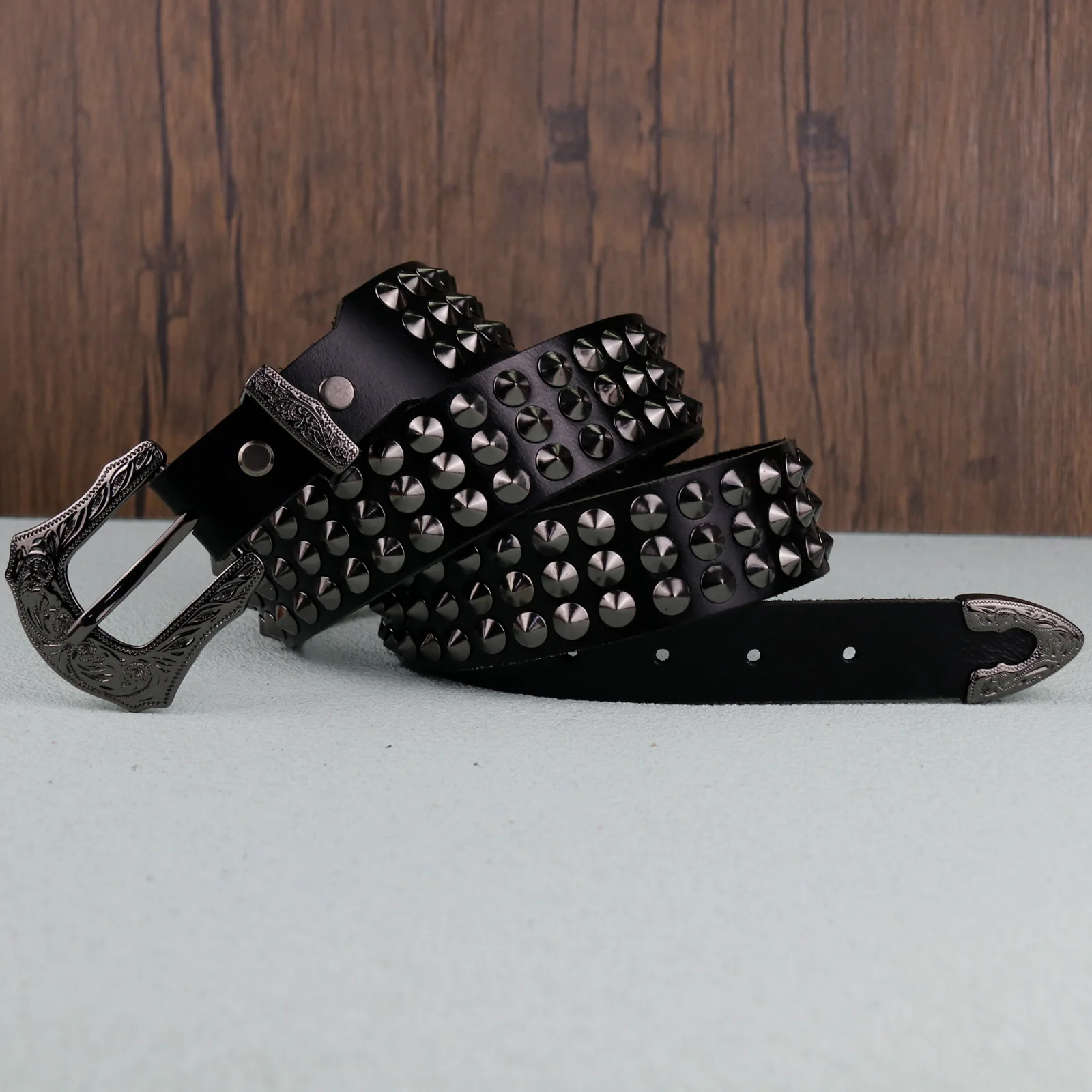 

Men's fashion top layer cowhide leather belt punk hardware spikes personality trend men's belt hip hop style