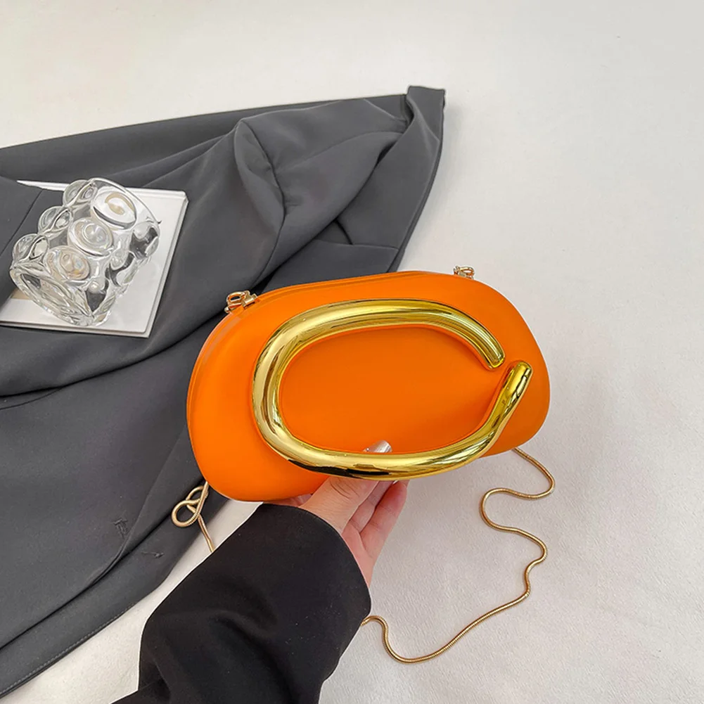 Fotografia 7: Bolsa feminina de couro pu com alça de metal e corrente, decoração de metal, bolsa de noite, bolsa de mão de ombro para jantar à noite