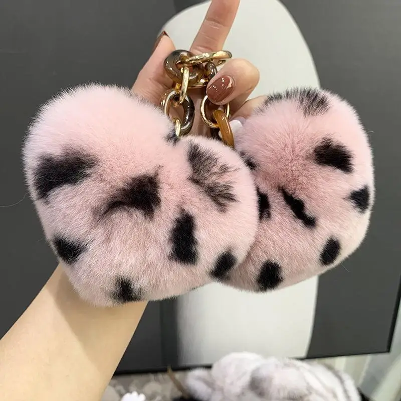 

Fur Rabbit Fur Keychain Heart Shaped Bag Charm Cute Plush Ball Car Keychain Hanging Decoration Gift Yangjing Brand Summer